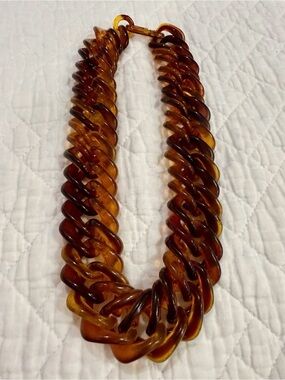 1970’s Chunky Faux Amber Brown- Color Lucite Chain Links Choker Vintage Necklace